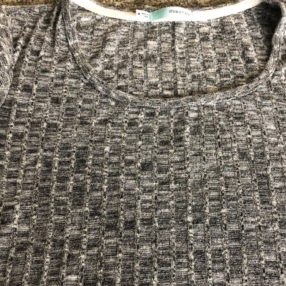 Long sleeve gray sweater